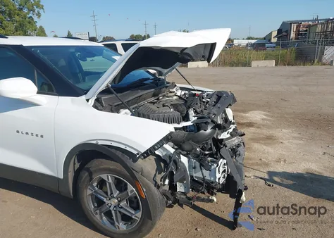 2024 Chevrolet Blazer Fwd 2Lt from USA, damaged, VIN 3GNKBCR47RS128291